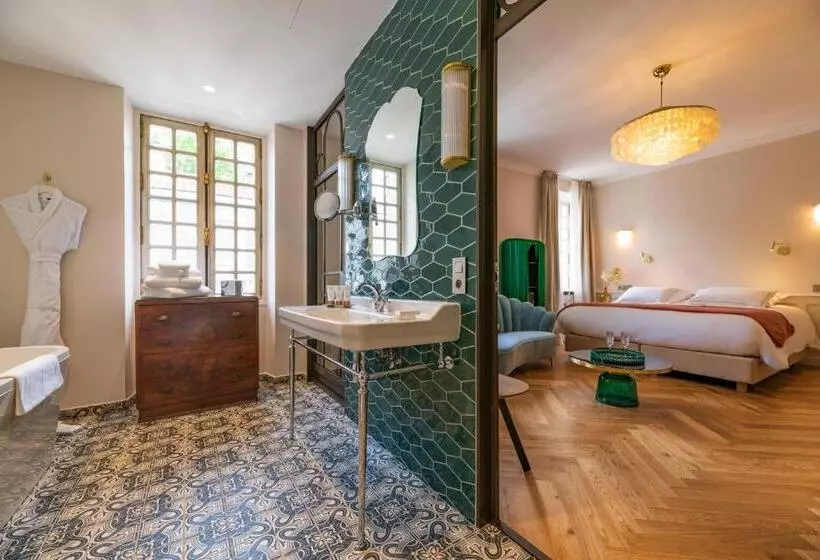 Hotelli Belle Epoque