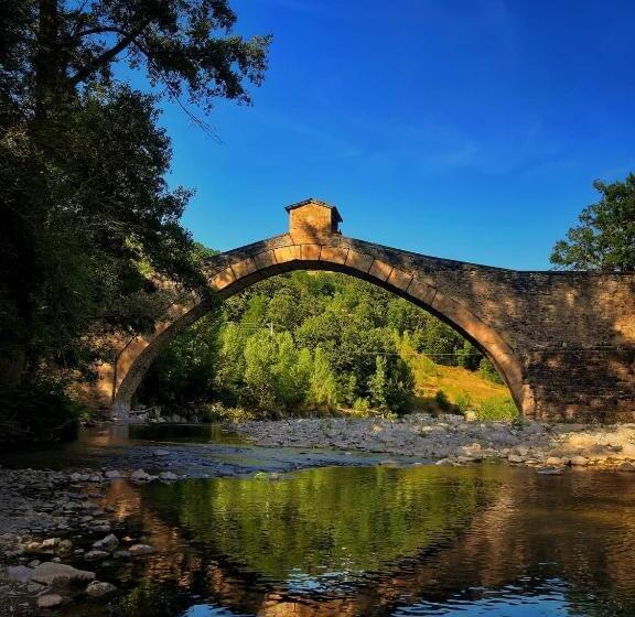 فندق Borgo La Morra