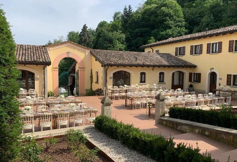 فندق Borgo La Morra