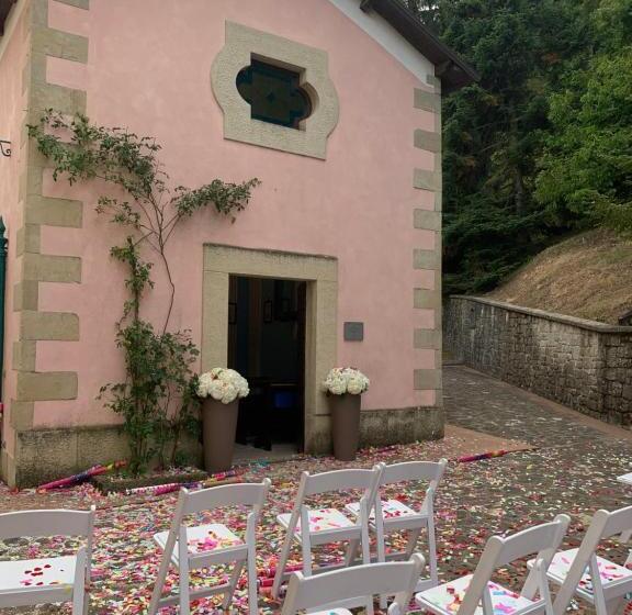 فندق Borgo La Morra