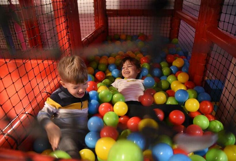 Hotel Complex Panoramic