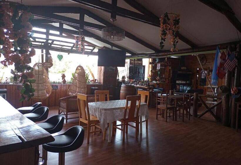 فندق Hostal Valentino Villarrica