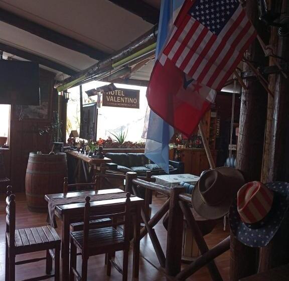 فندق Hostal Valentino Villarrica