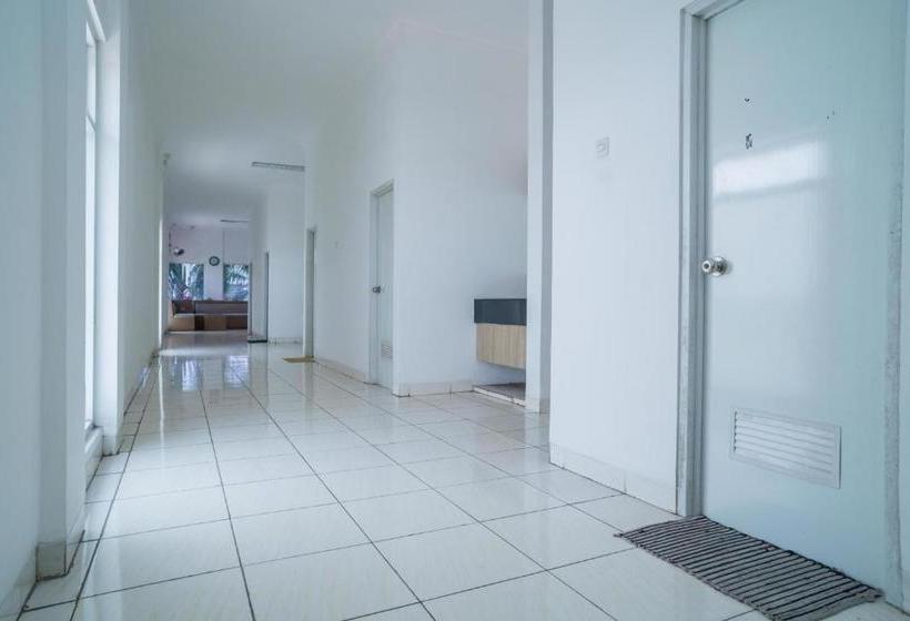 فندق Koolkost @ Kelapa Gading Timur