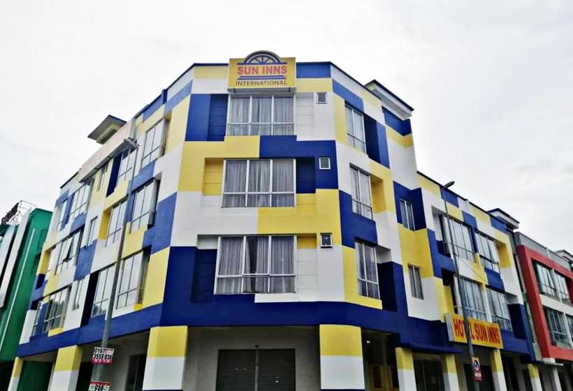 فندق Sun Inns Meru Raya