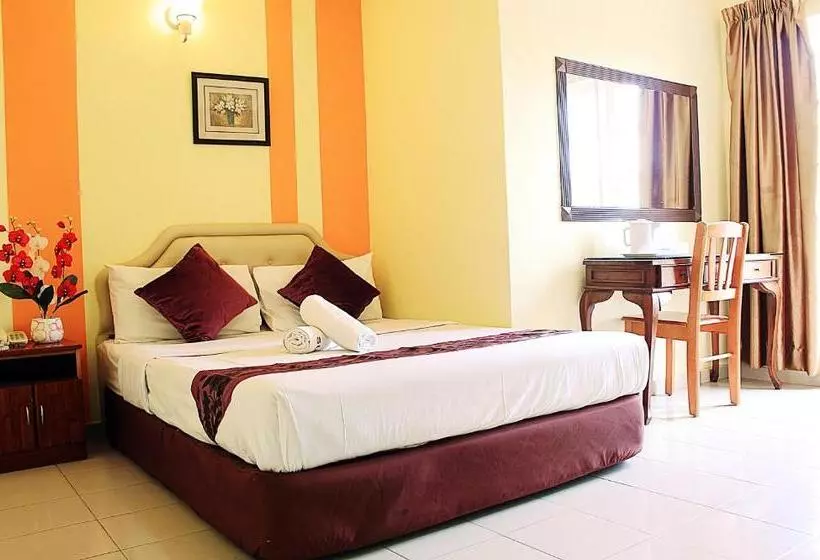 ホテル Sun Inns Meru Raya