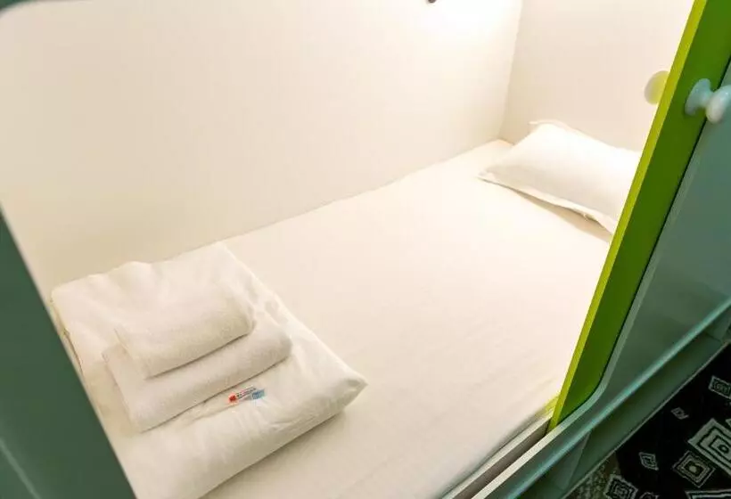 хостел 689capsulehotel&coffee