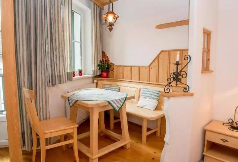 ユースホステル Gasthof Haudum