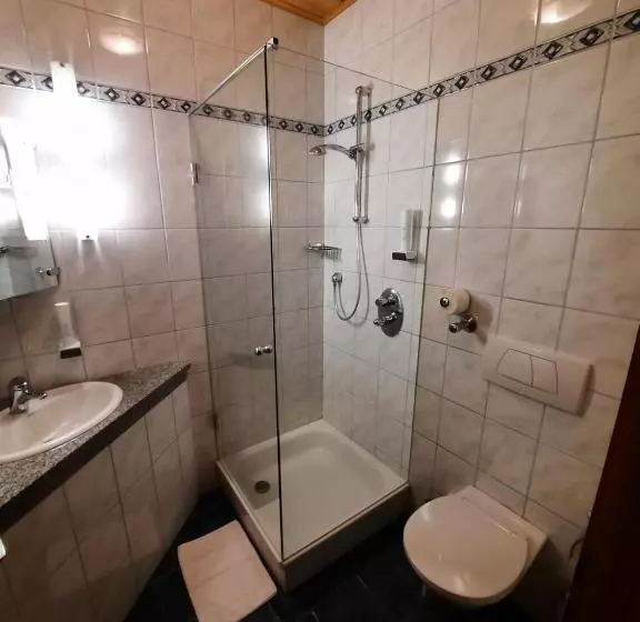 ユースホステル Gasthof Haudum