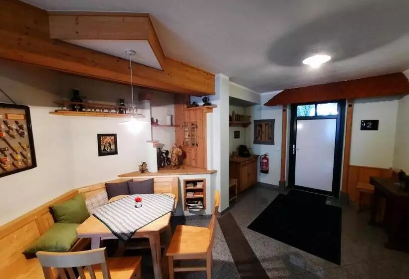 ユースホステル Gasthof Haudum