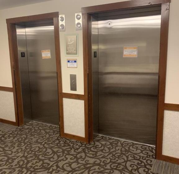 Allegheny Spring 326, Ski In Out, Pool Hottub