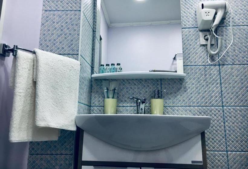 تختخواب و صبحانه Daisez