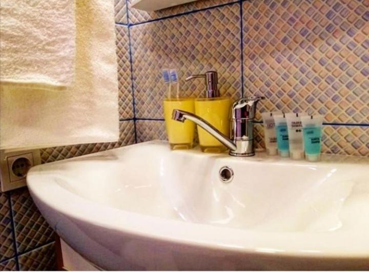 تختخواب و صبحانه Daisez