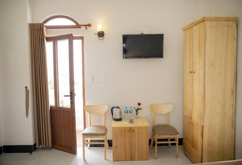 Biển Nhớ Hotel & Coffee