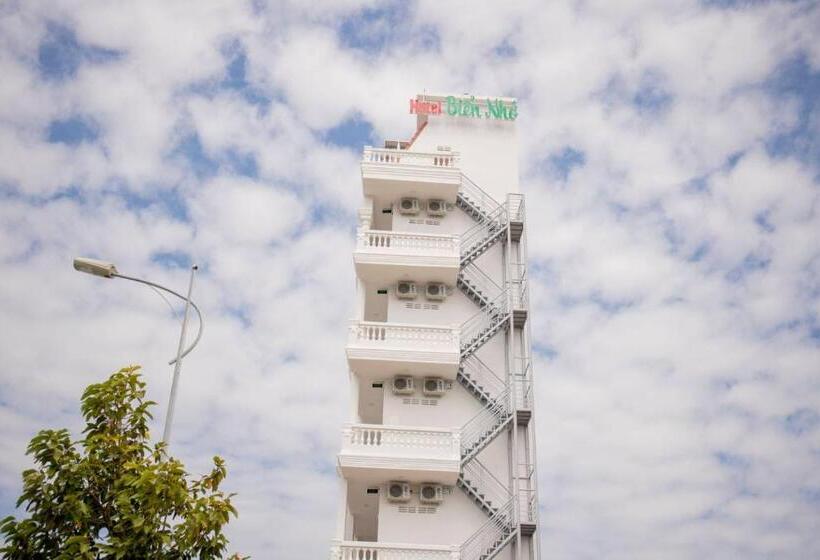 Biển Nhớ Hotel & Coffee