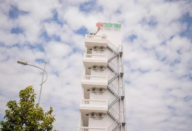 Biển Nhớ Hotel & Coffee