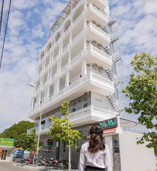 Biển Nhớ Hotel & Coffee