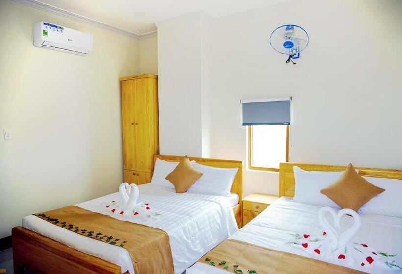 Biển Nhớ Hotel & Coffee