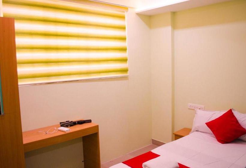 בית מלון כפרי Ls Plaza