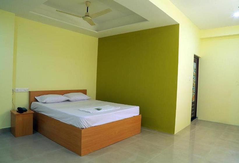 בית מלון כפרי Ls Plaza