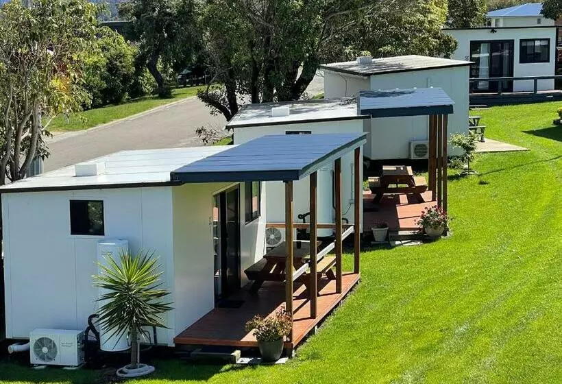 Marlo Caravan Park & Motel