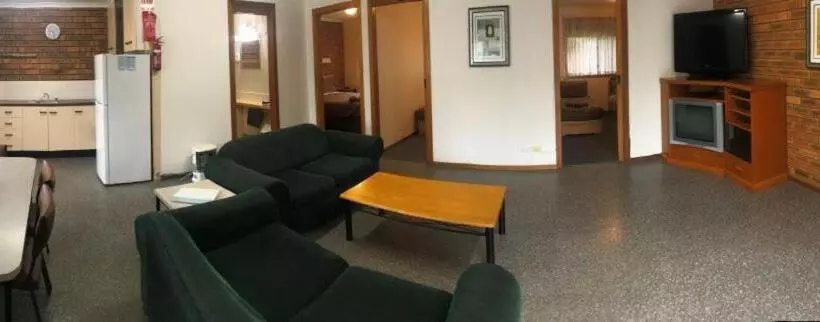 Marlo Caravan Park & Motel