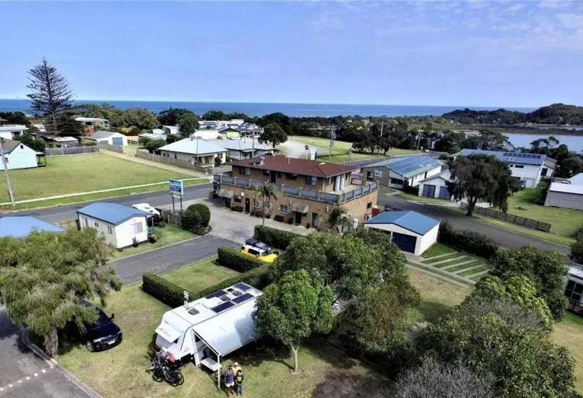 Marlo Caravan Park & Motel