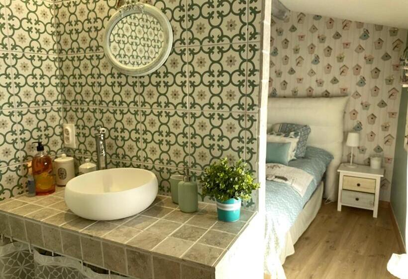 ペンション La Bergerie Des Oliviers