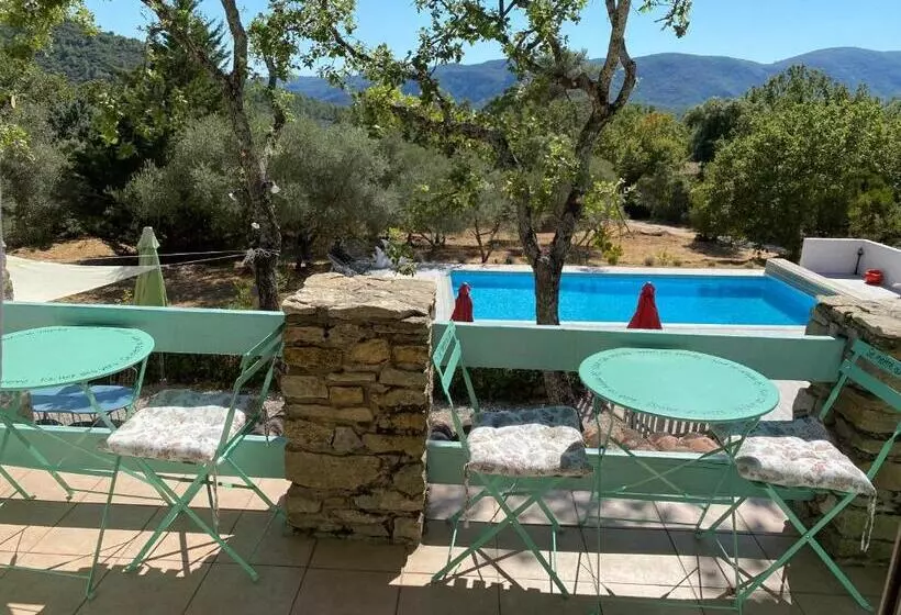 ペンション La Bergerie Des Oliviers