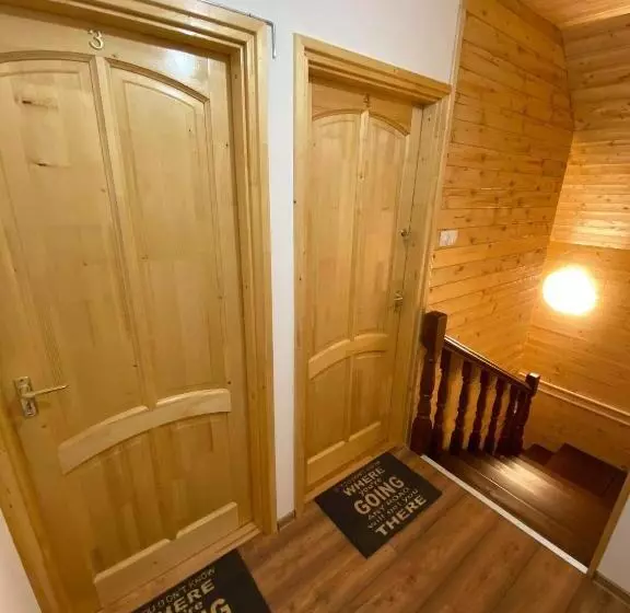 ユースホステル Fakanalas Fogadó