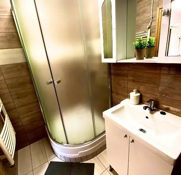 ユースホステル Fakanalas Fogadó