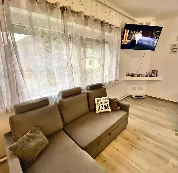 ユースホステル Fakanalas Fogadó