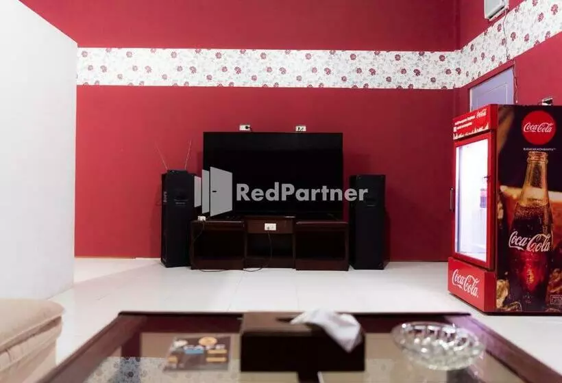 Retkeilymaja Pondok Kelapa Homestay Lampung Mitra Reddoorz