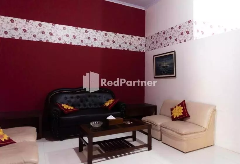 Retkeilymaja Pondok Kelapa Homestay Lampung Mitra Reddoorz