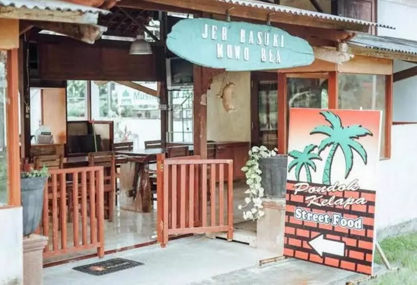 Retkeilymaja Pondok Kelapa Homestay Lampung Mitra Reddoorz