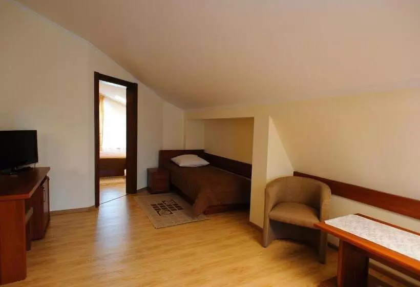 Hotelli карпаты