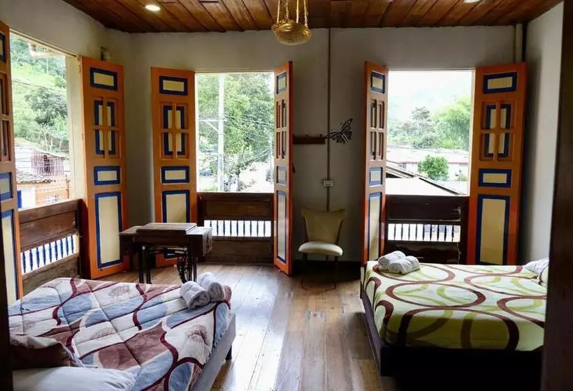 Hotelli Hostal Casa Victoria Pijao