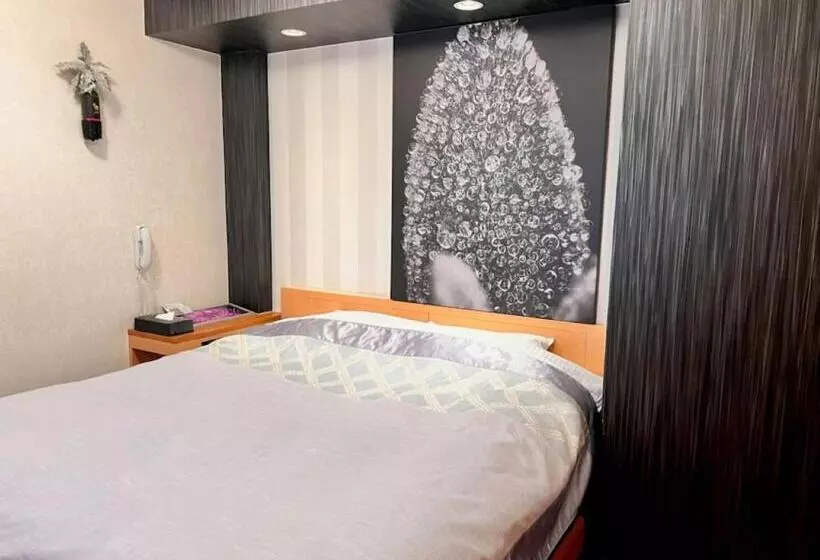 ホテル Opus  Adult Only