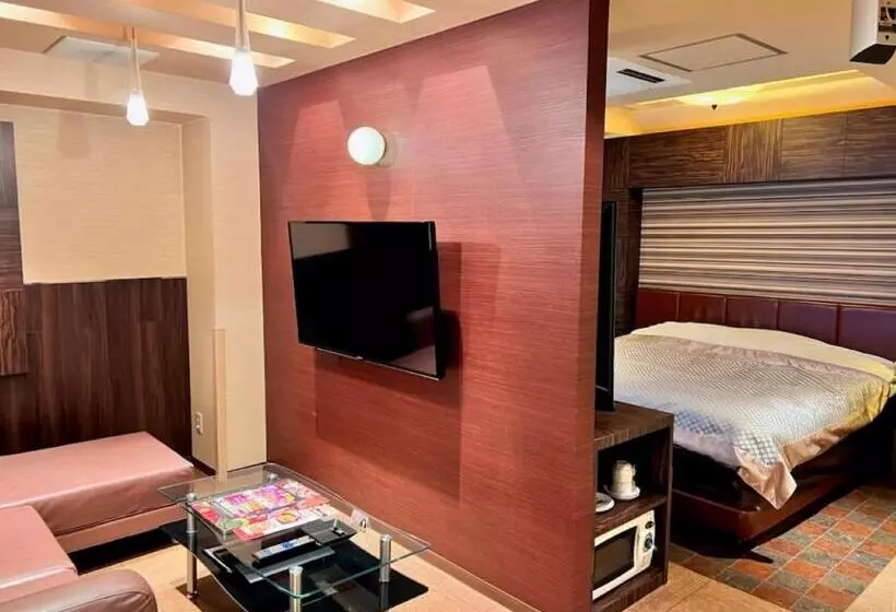 ホテル Opus  Adult Only