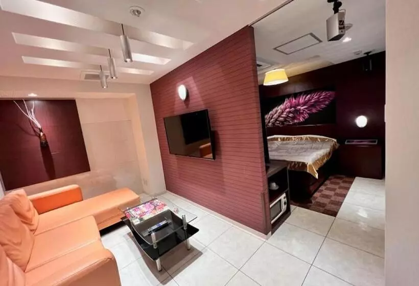 ホテル Opus  Adult Only