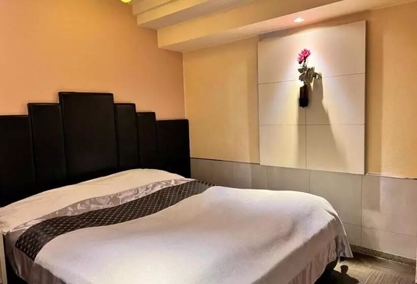 ホテル Opus  Adult Only