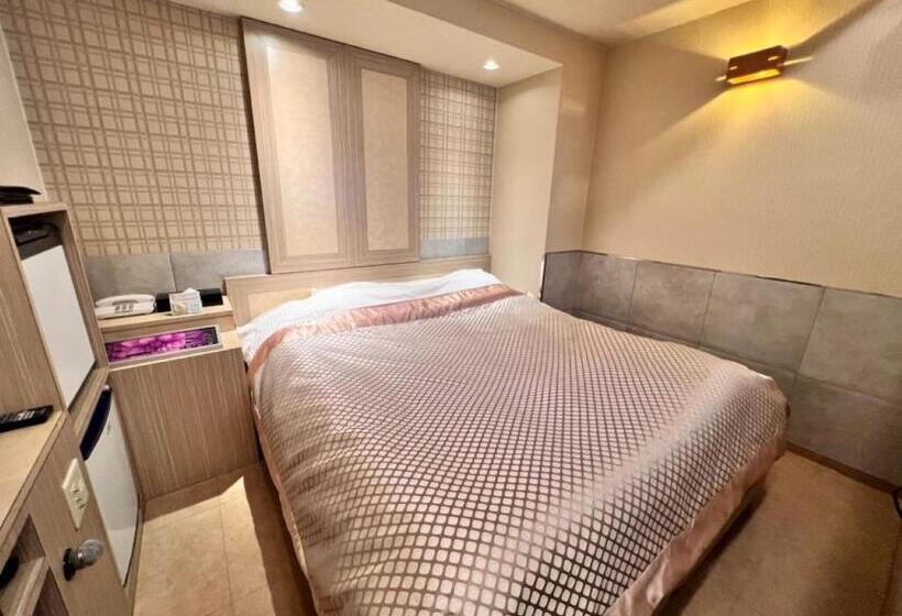 בית מלון כפרי Opus  Adult Only