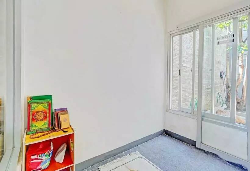 ホテル Capital O 3905 Graha 100 Guest House Syariah