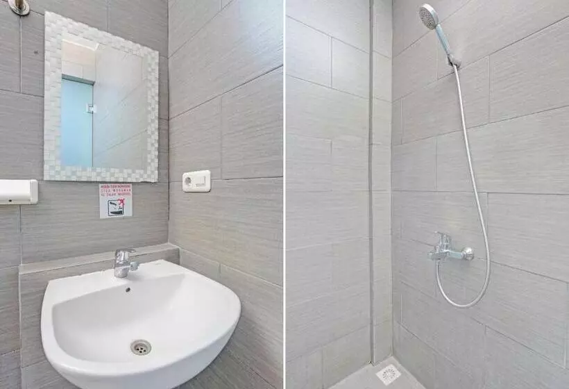 ホテル Capital O 3905 Graha 100 Guest House Syariah