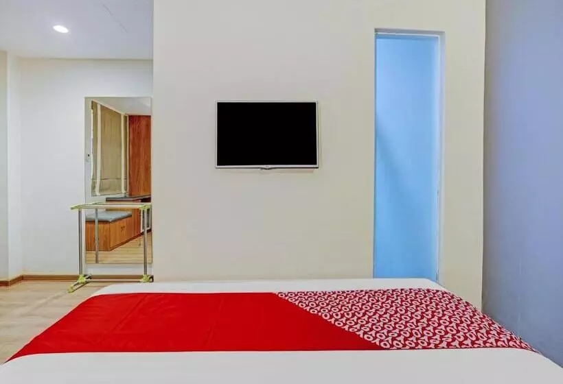 ホテル Capital O 3905 Graha 100 Guest House Syariah