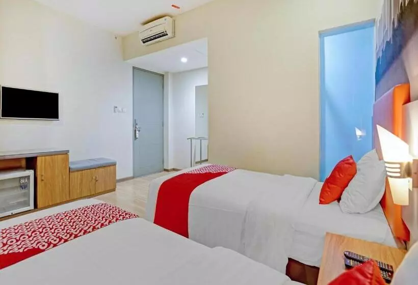 ホテル Capital O 3905 Graha 100 Guest House Syariah