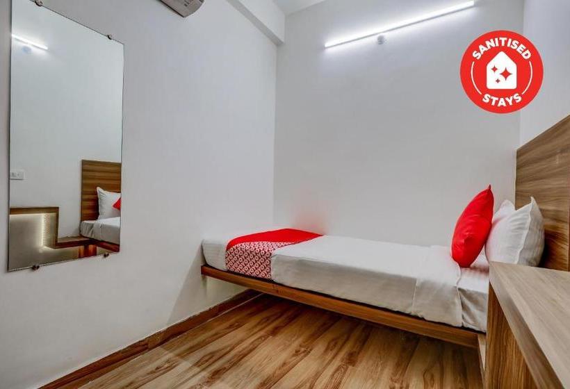 בית מלון כפרי Oyo 65071 Sukh Palace