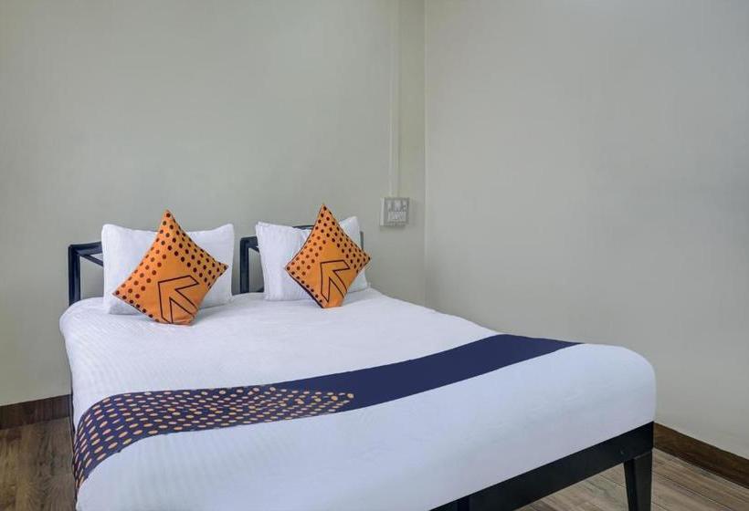 בית מלון כפרי Spot On 74569 Siddhi Lodge