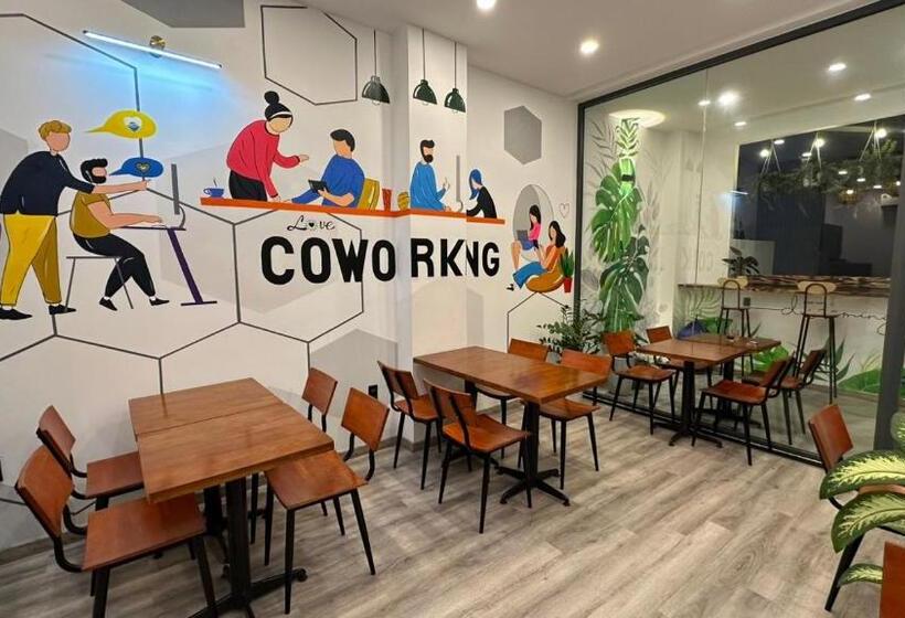 Lee Charming Hotel Nha Trang