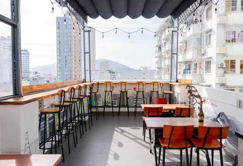 Lee Charming Hotel Nha Trang